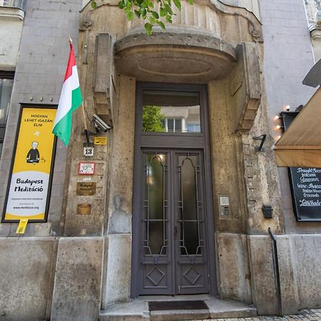 Patrik'S Budapest Center Apartment Bagian luar foto
