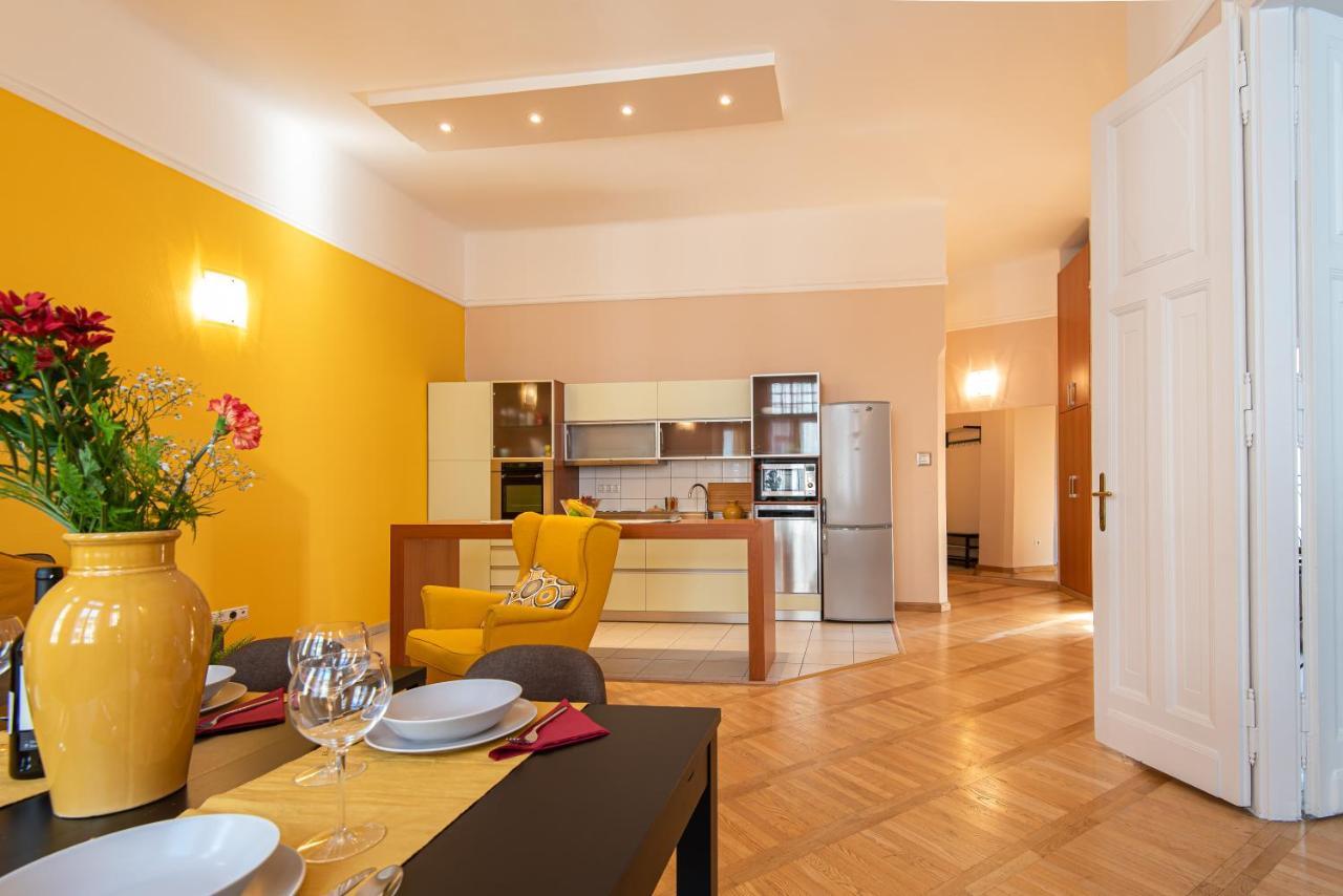 Patrik'S Budapest Center Apartment Bagian luar foto
