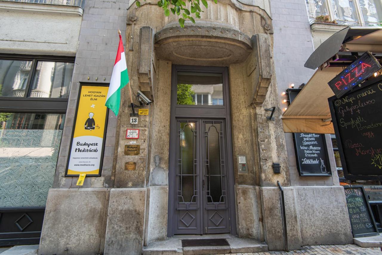Patrik'S Budapest Center Apartment Bagian luar foto